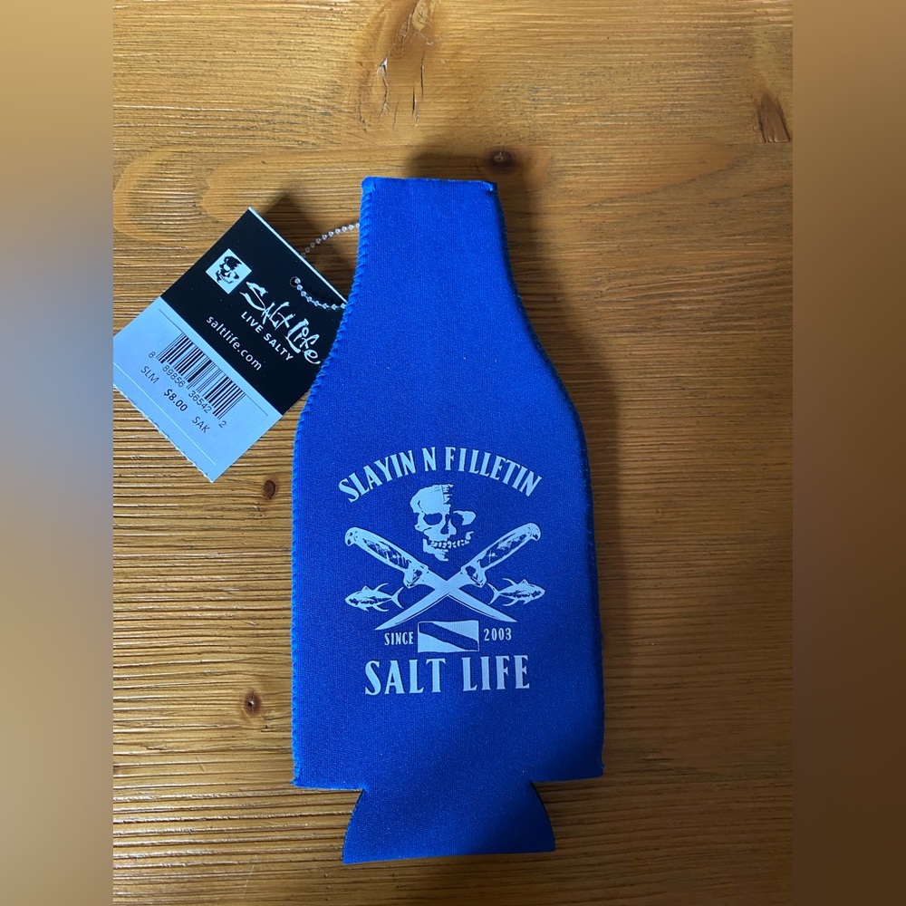 Salt Life Blue Slayin N Filletin Bottle Koozie NWT